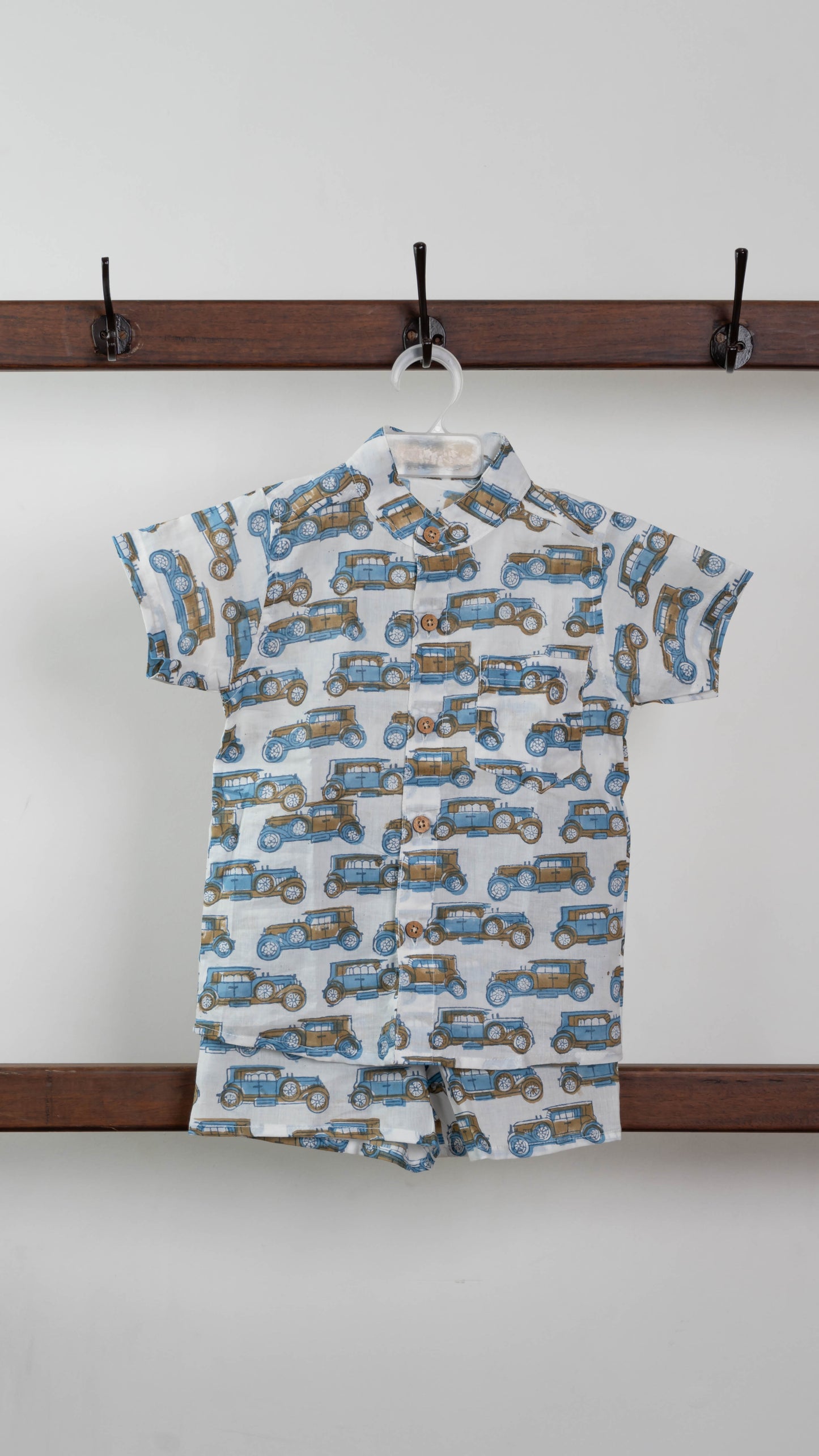 White Vintage Car Print Cotton shirt and shorts set
