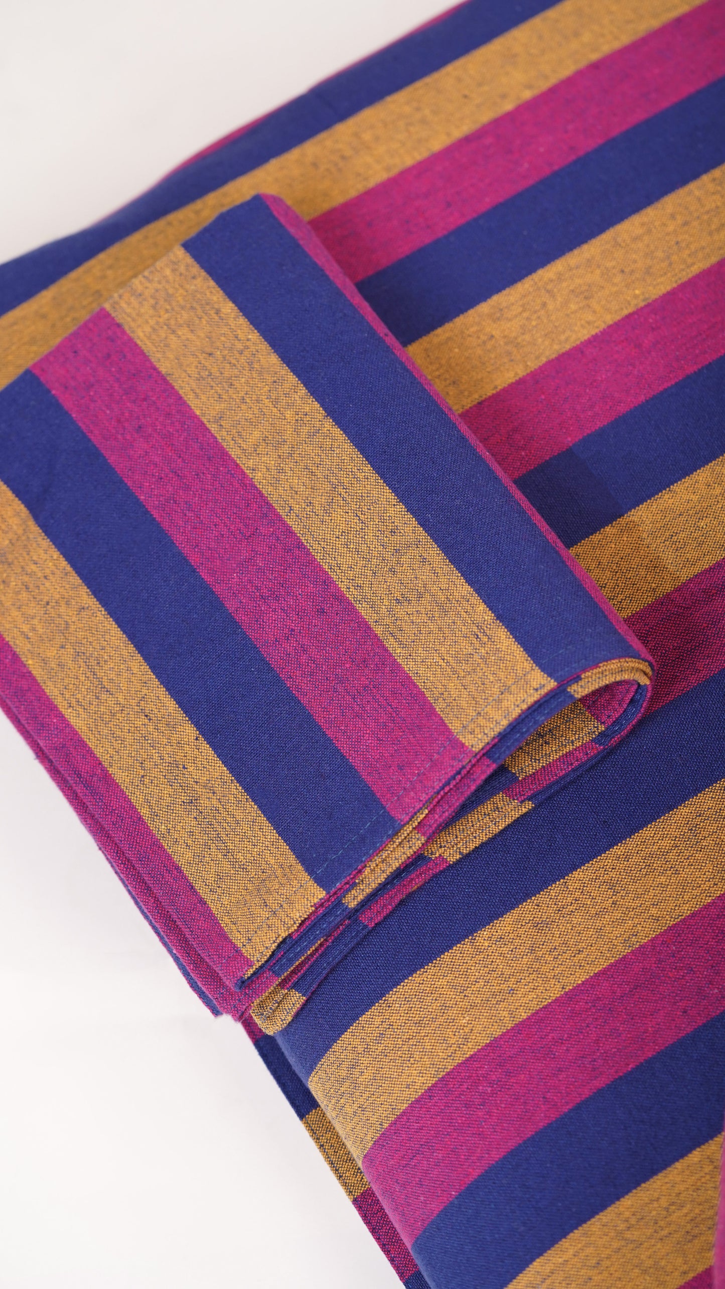 Striped Chennimalai Double Cot Bedsheet with Classic Blue & Pink pattern