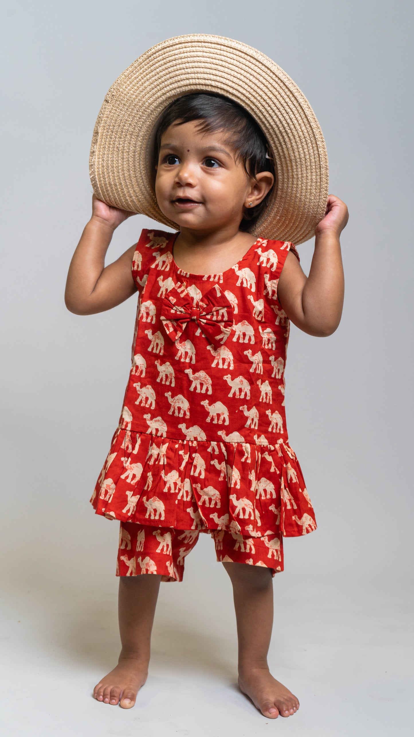 Red Camel Bow Pattern Set