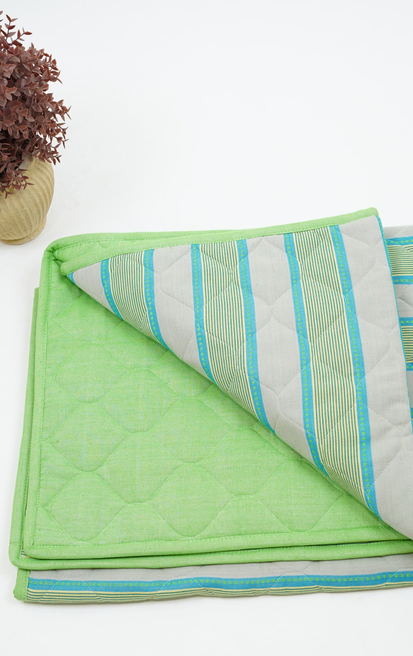 Premium Handloom Single Cot Chennimalai Quilt - Sky Soft