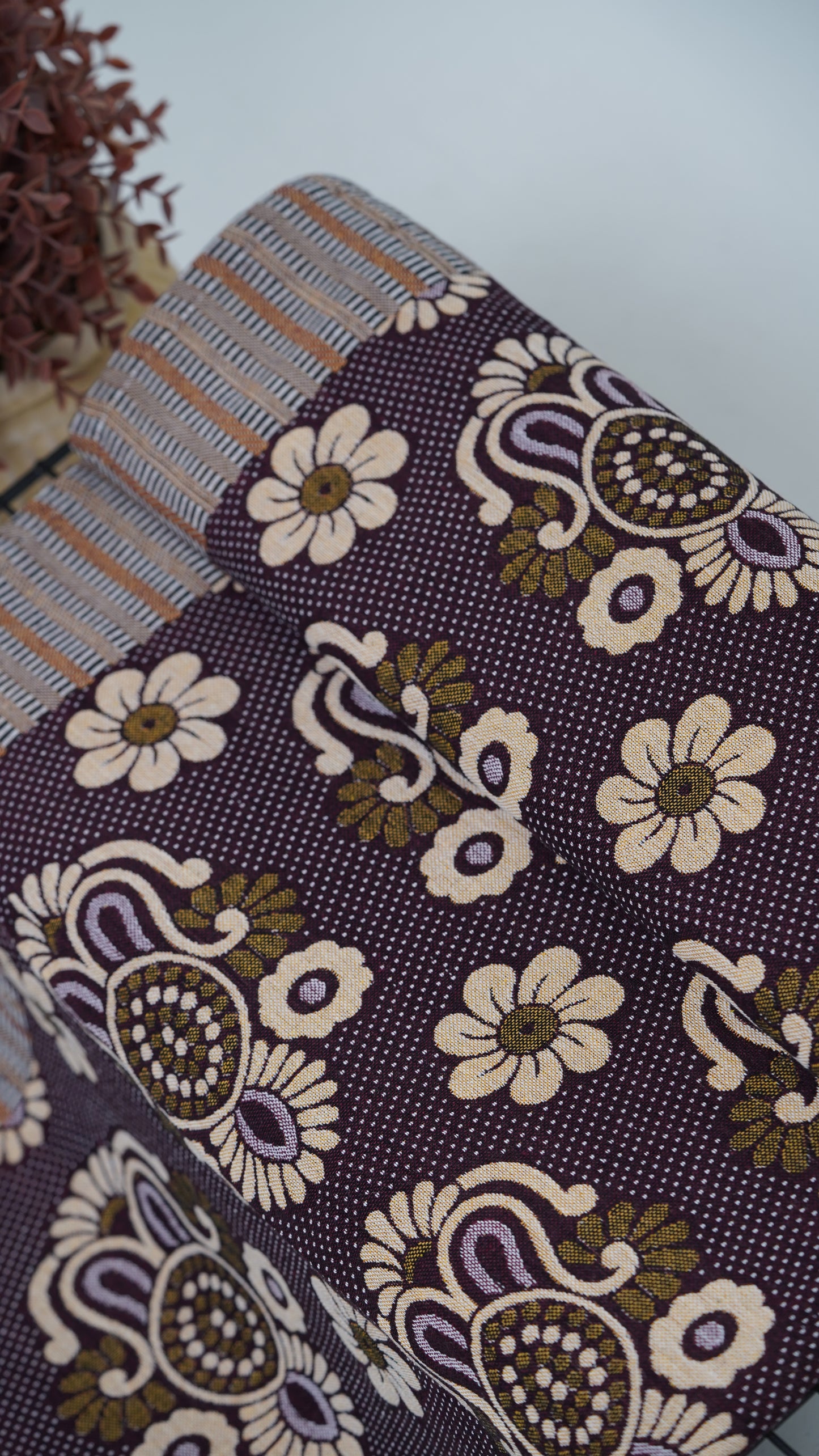 Jacquard Double Cot Bedsheet - Classic Maroon