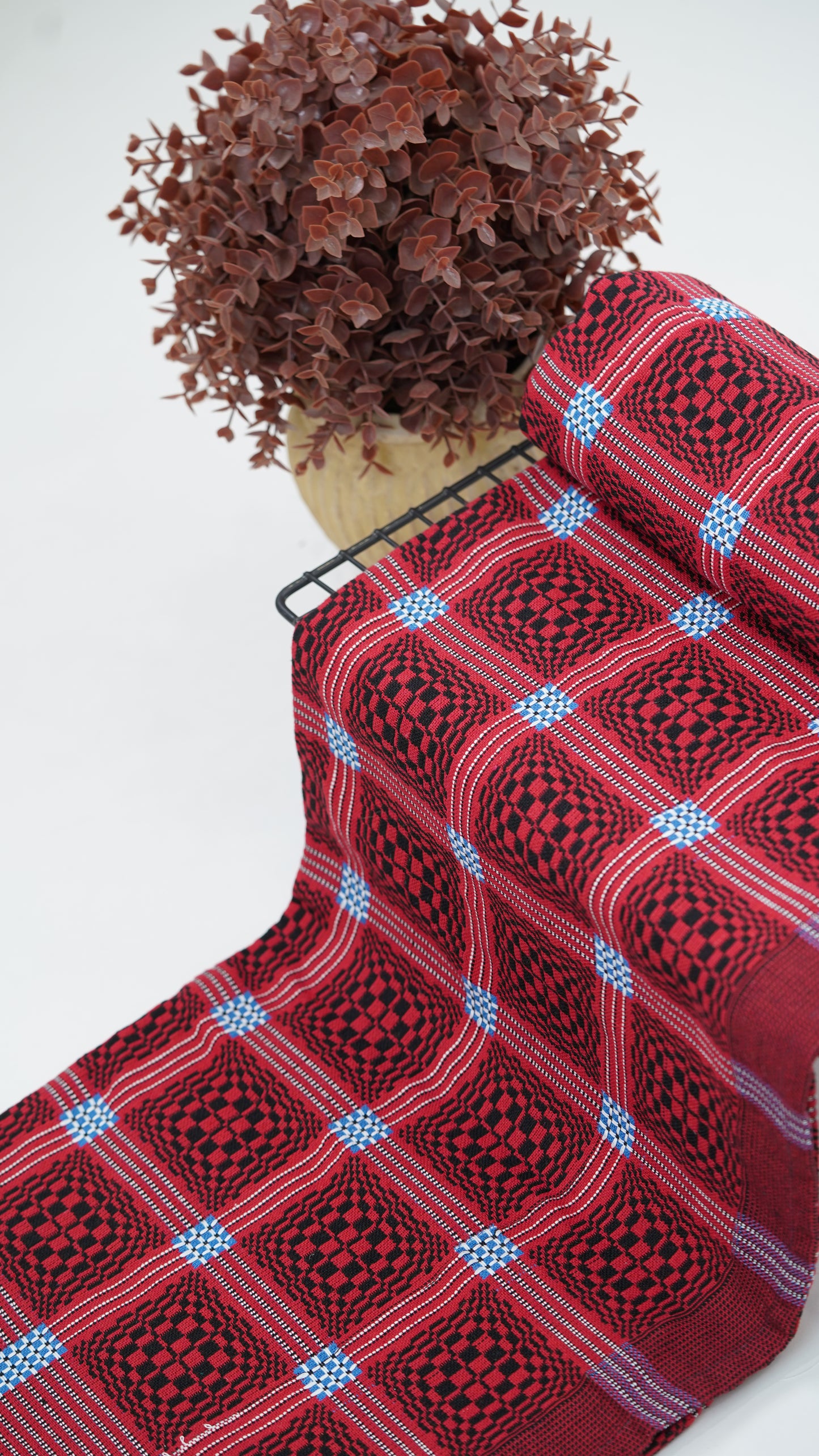 Red Nadhiya Chennimalai Bedsheet