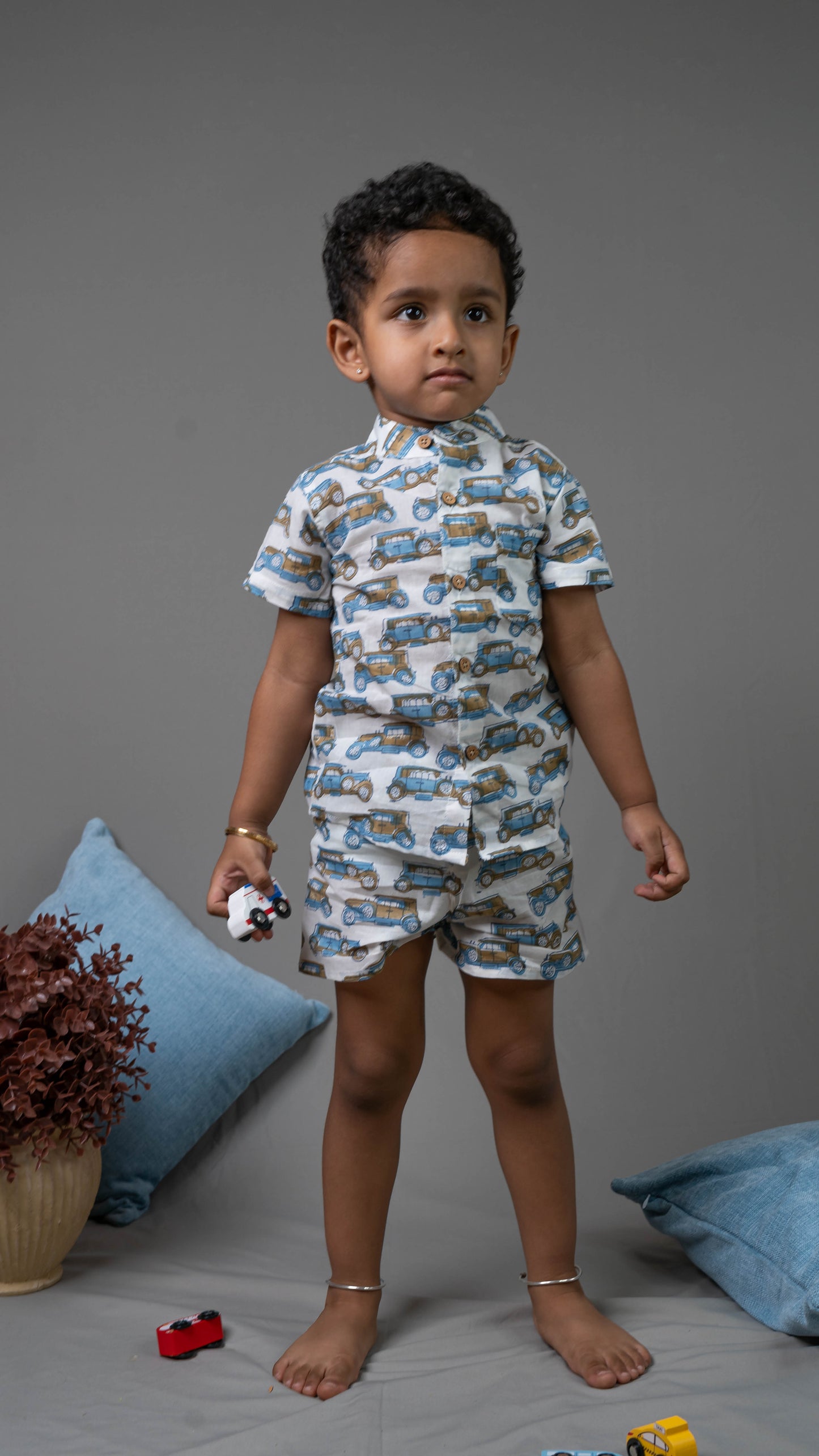White Vintage Car Print Cotton shirt and shorts set