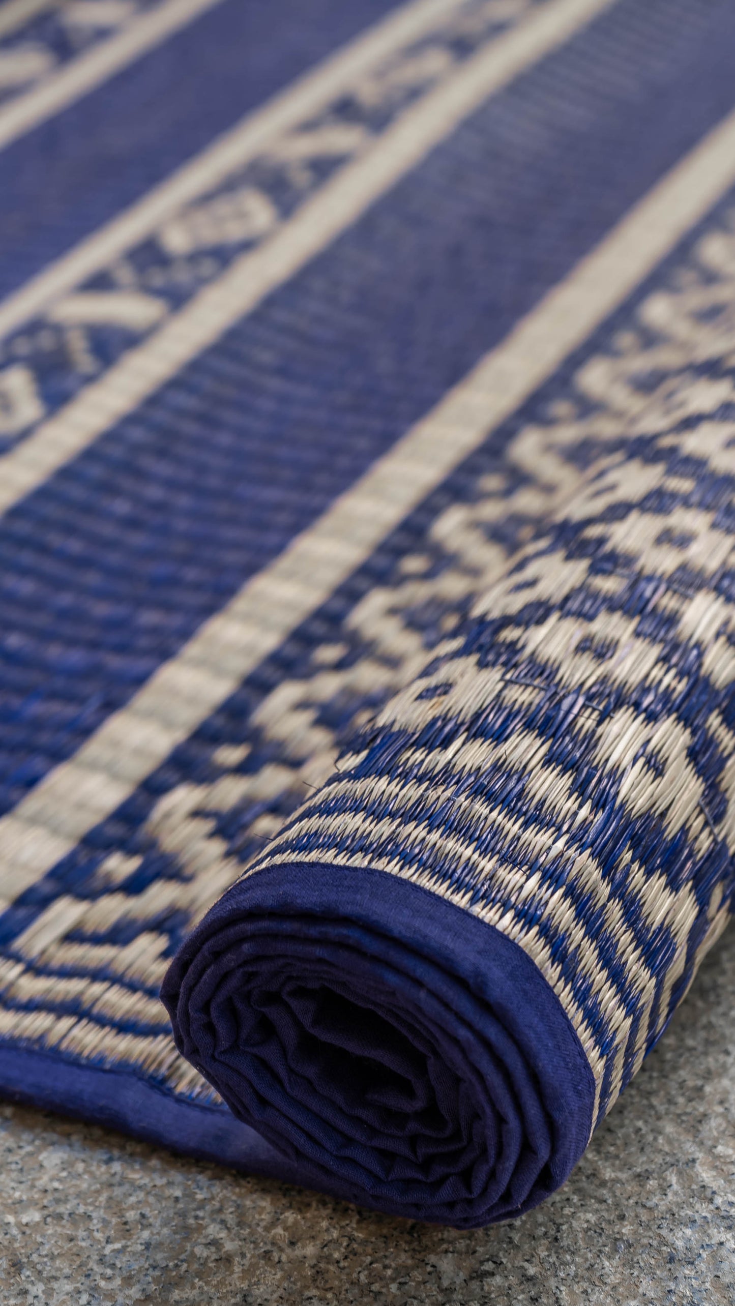 Pattamadai River Grass Wedding Mats - Blue & Off White