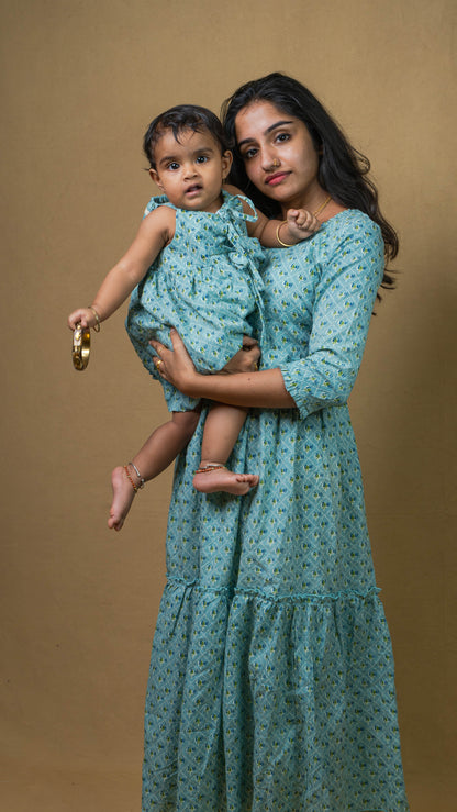 Mother & Daughter Twinning Dress | Small Tulip Print | Light Blue