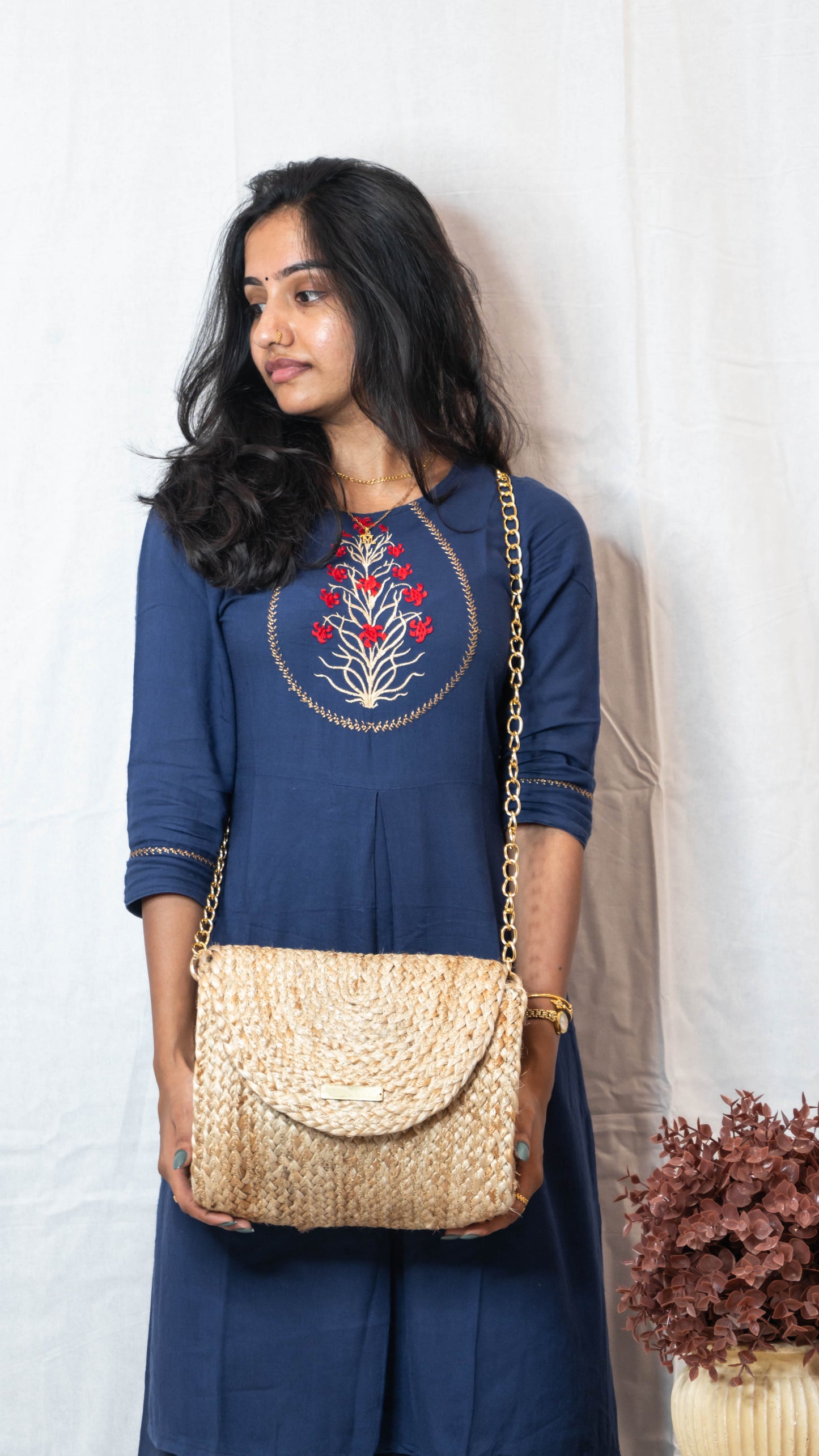 Square Jute Sling with Metal Chain
