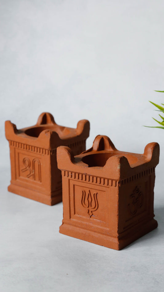 Earthen Lamp (Thulasi Maadam) - Set of 4