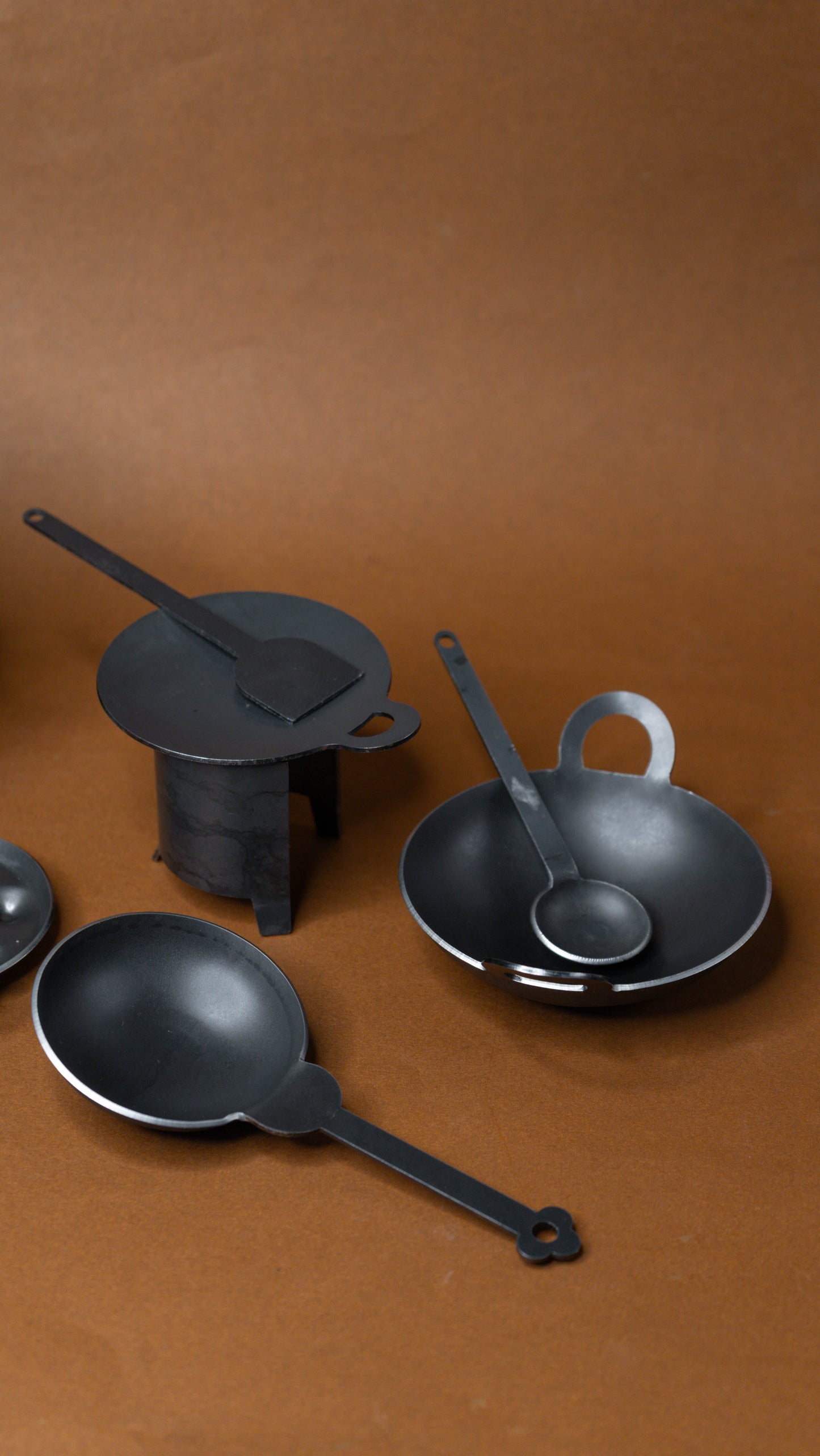 Miniature Cast Iron Kitchen Set