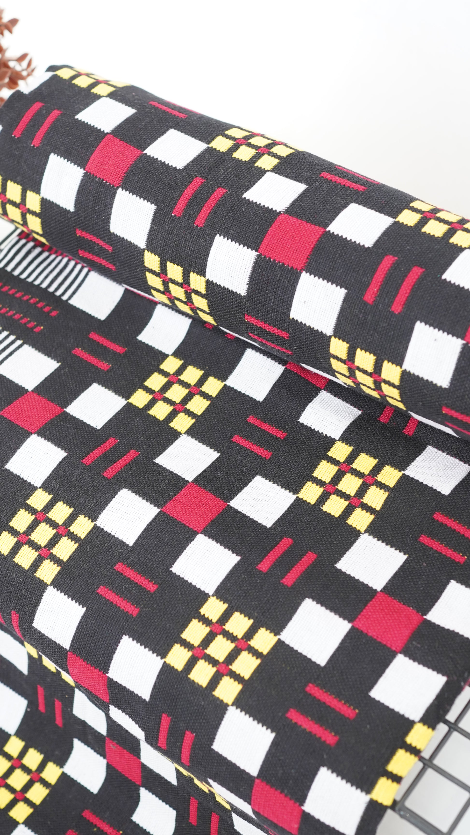 Premium Handloom Black Ruby Checks Chennimalai Bedsheet