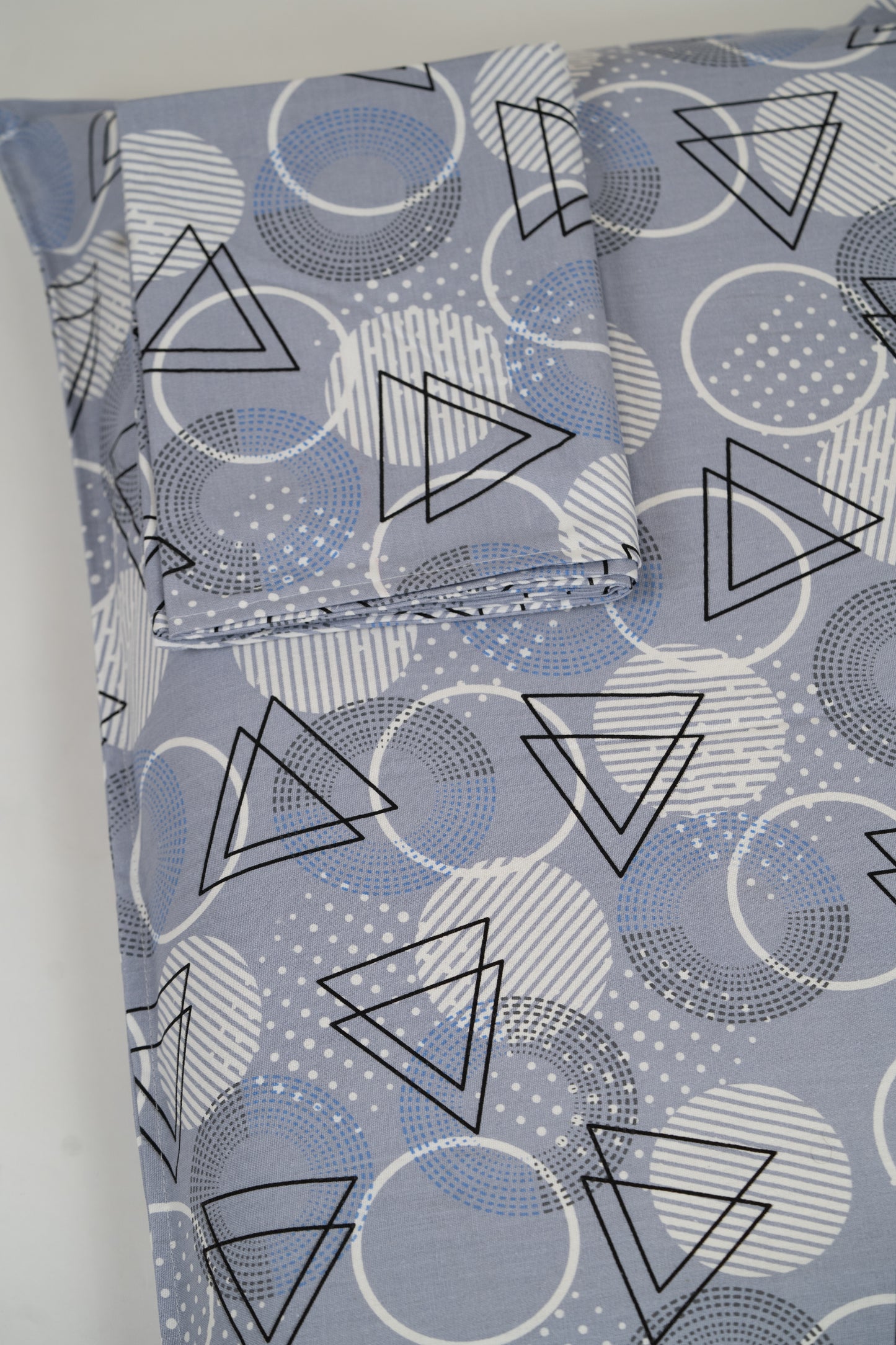 Premium Handloom Chennimalai Double Cot Bedspread Grey Geometric Print