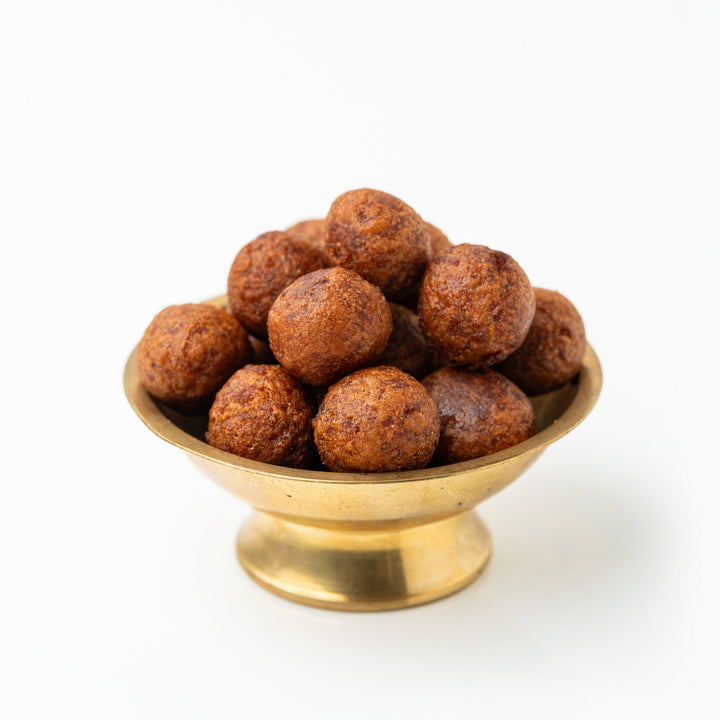 Chettinad Inipu Seedai (Sweet Seedai)