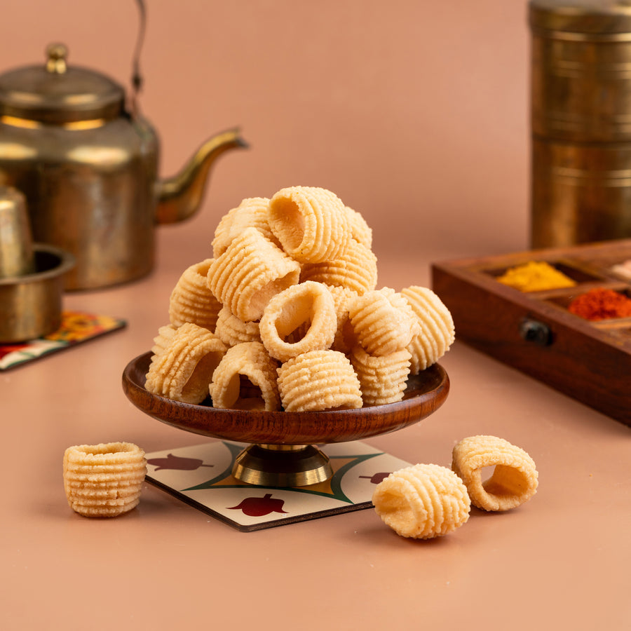 Chettinad Seepu Seedai (Circular rice Crisps)