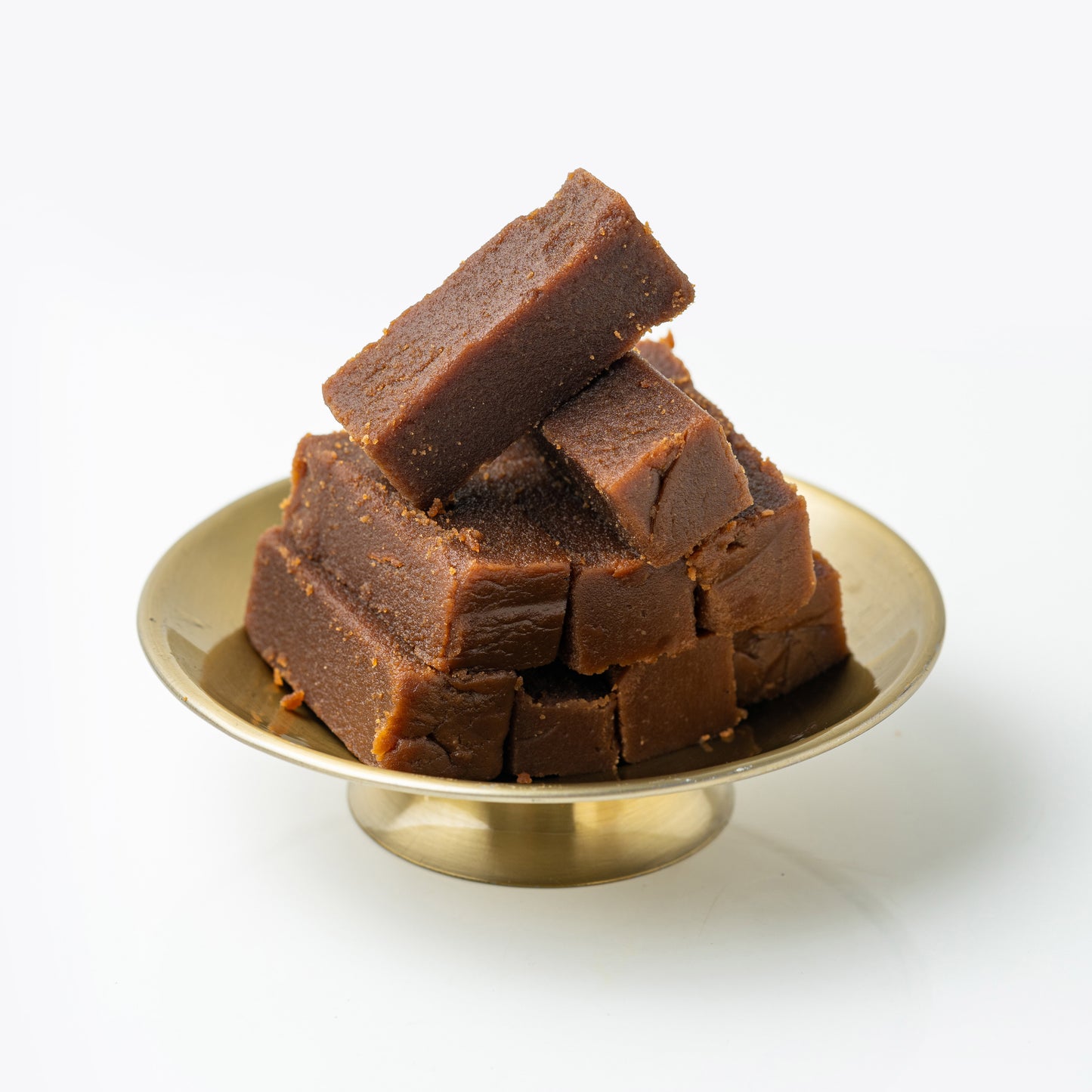 Karupatti Mysore Pak (Jaggery Mysore Pak)