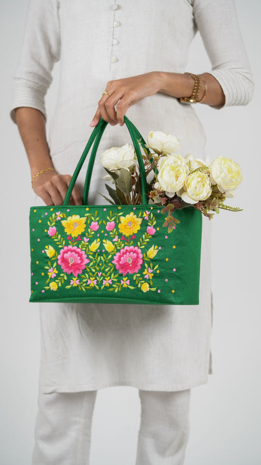 Green Hamper Bag With Flowers - Medium