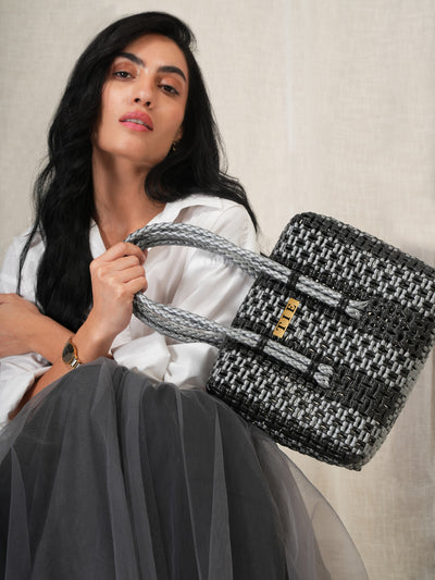Closeweave Wire Basket - Black & Silver