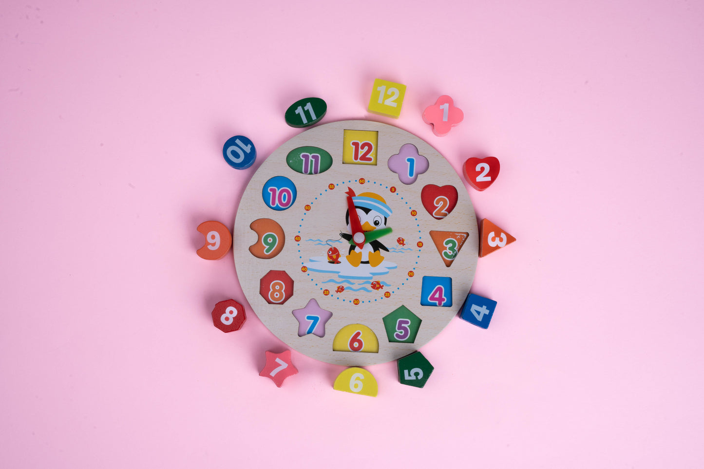 Lacing puzzle clock