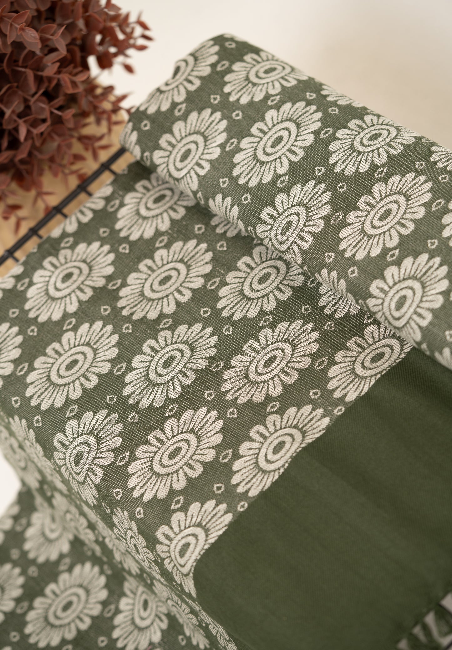 Evergreen Bloom Lovely Chennimalai Bedsheet
