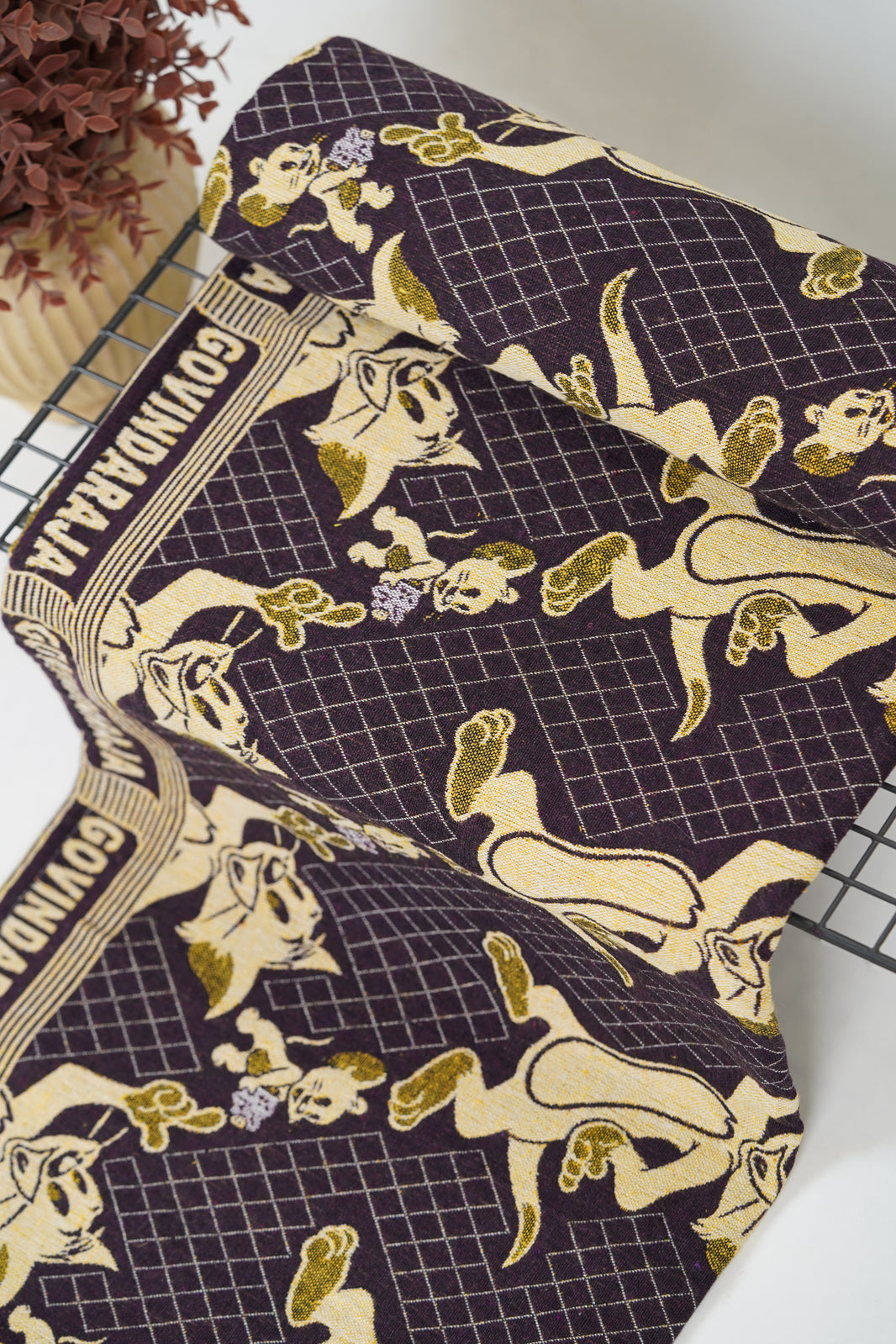 G. Raja Chennimalai Bedsheet Tom & Jerry Maroon