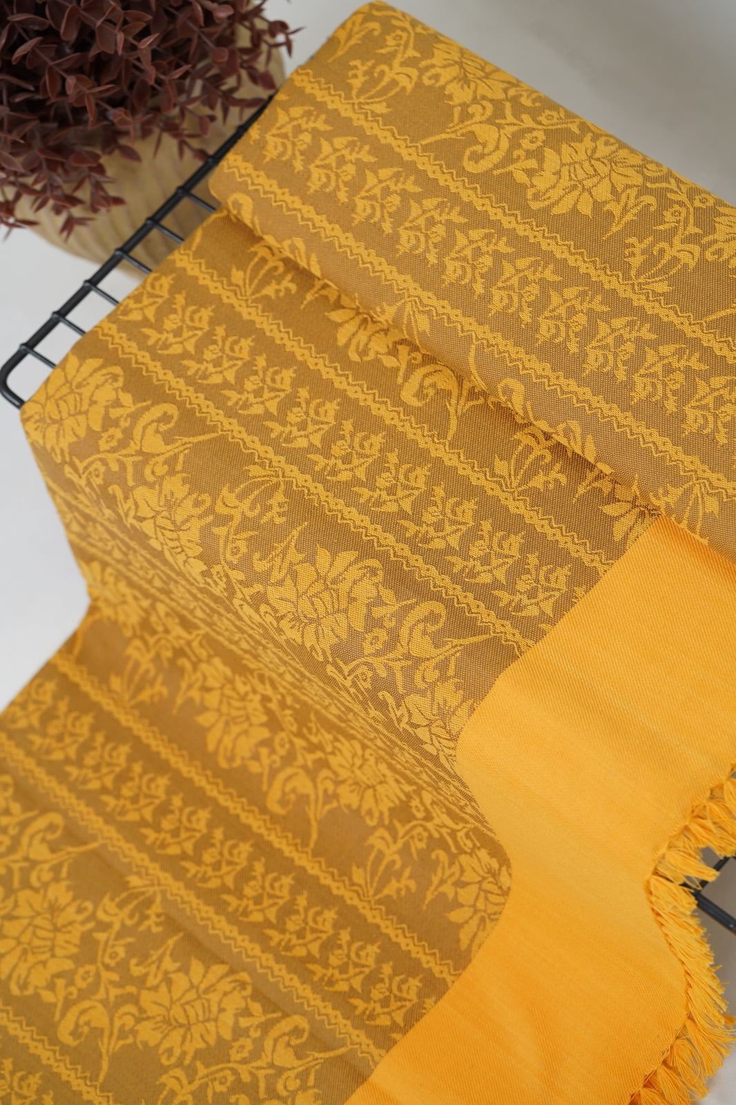 Golden Leaf Lovely Chennimalai Bedsheet