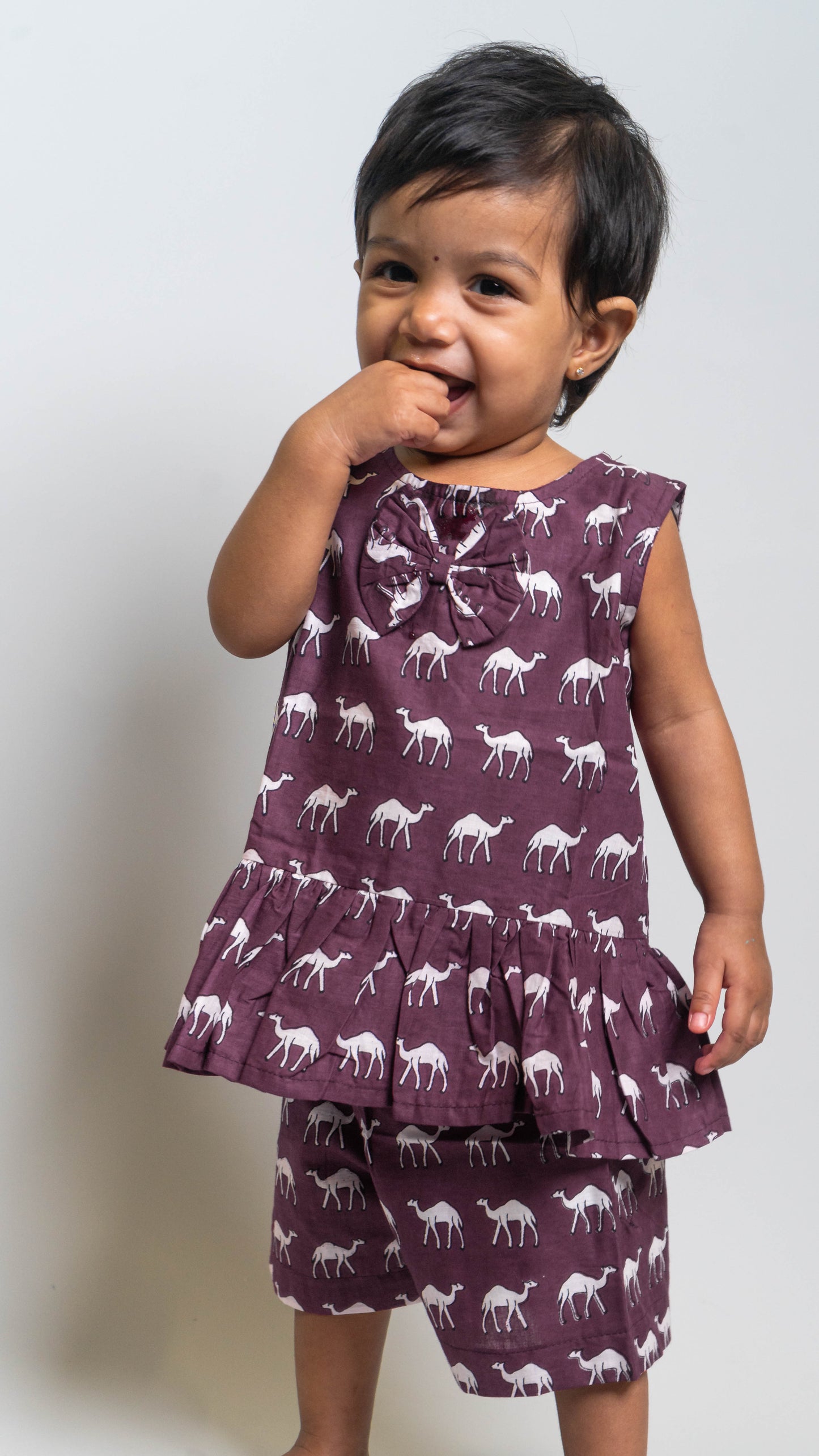 Purple Camel Bow Pattern Set