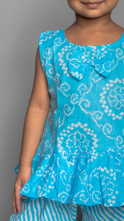 Light Blue Geometric Bow Pattern Set