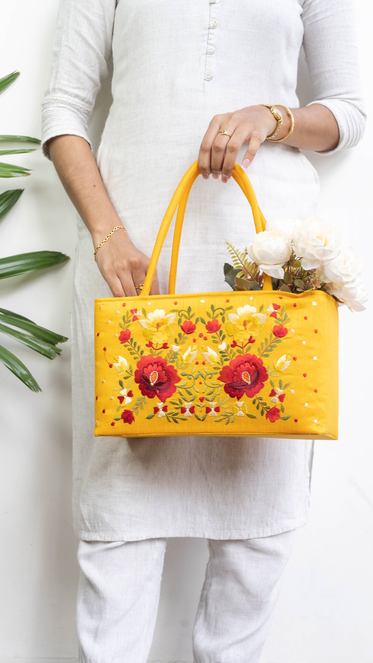 Yellow Hamper Bag With Red Flowers - Medium
