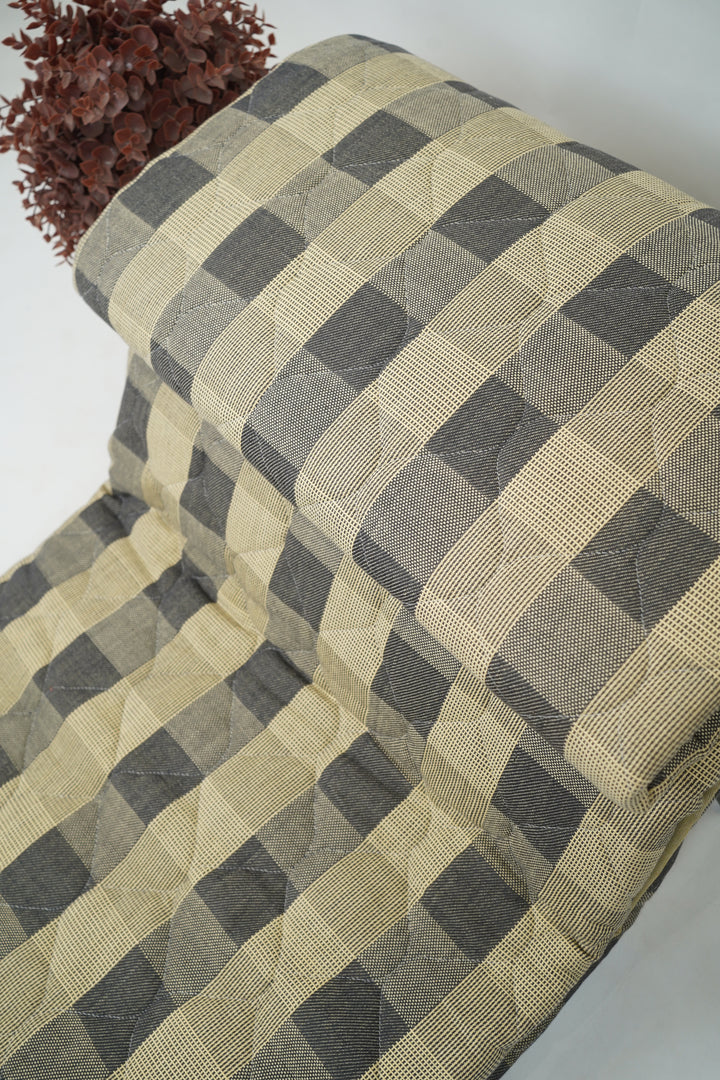 Premium Handloom Double Cot Chennimalai Quilt- Grey