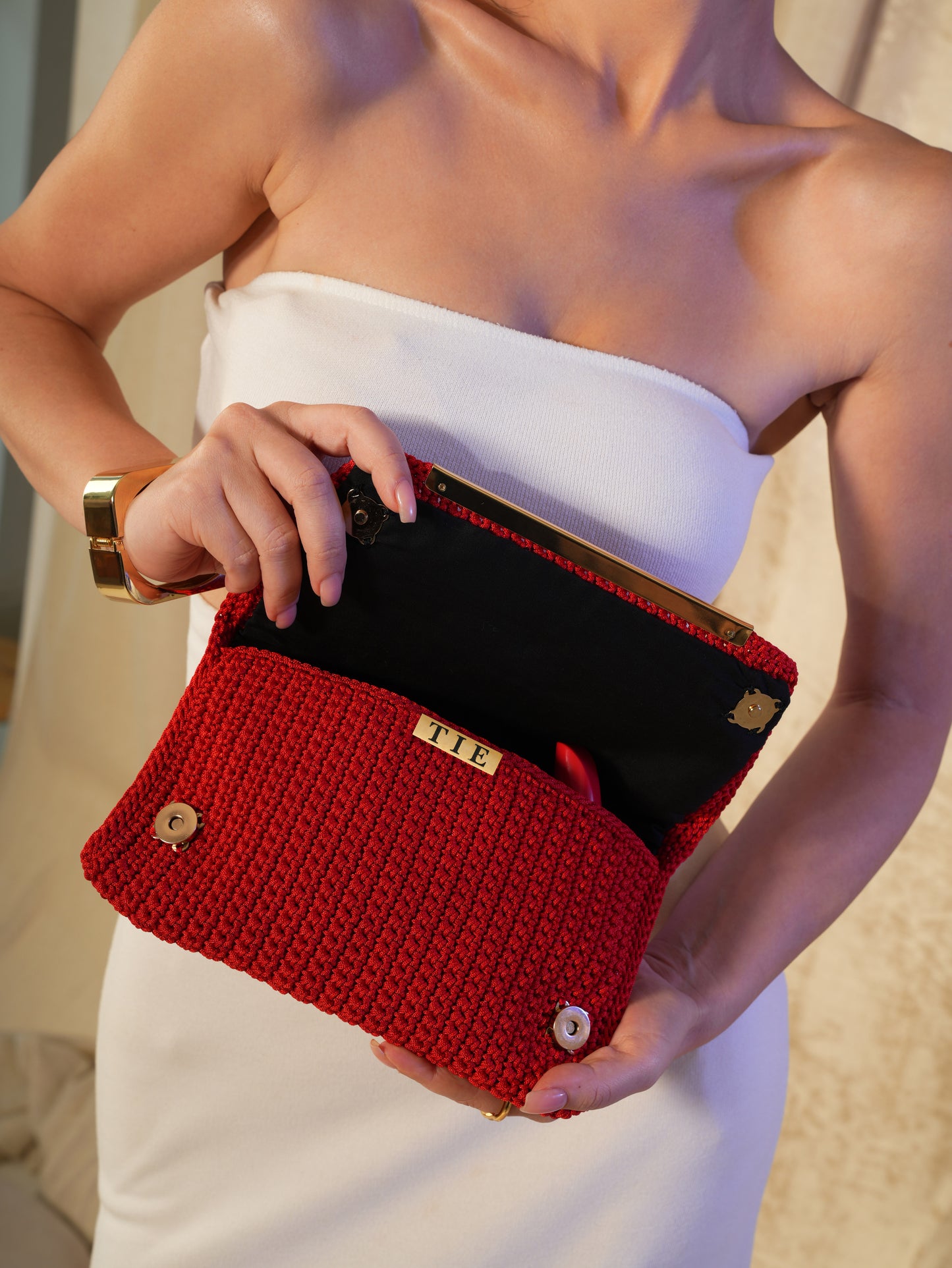 Red Bow Clutch