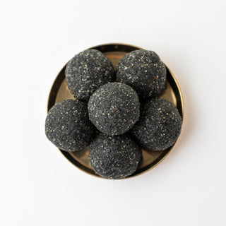 Sesame Ghee Ladoo (Ellu)