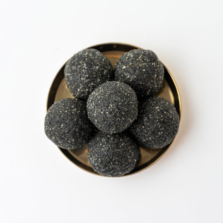 Sesame Ghee Ladoo (Ellu)