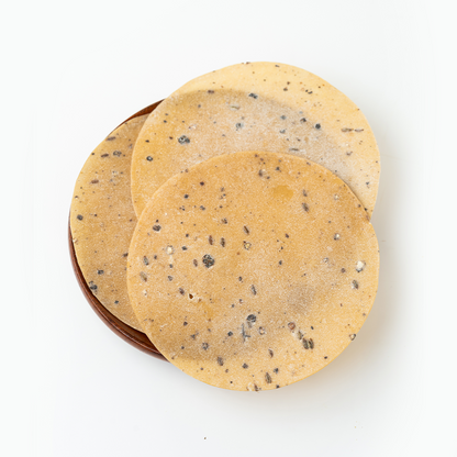 Ulunthu Appalam With Pepper