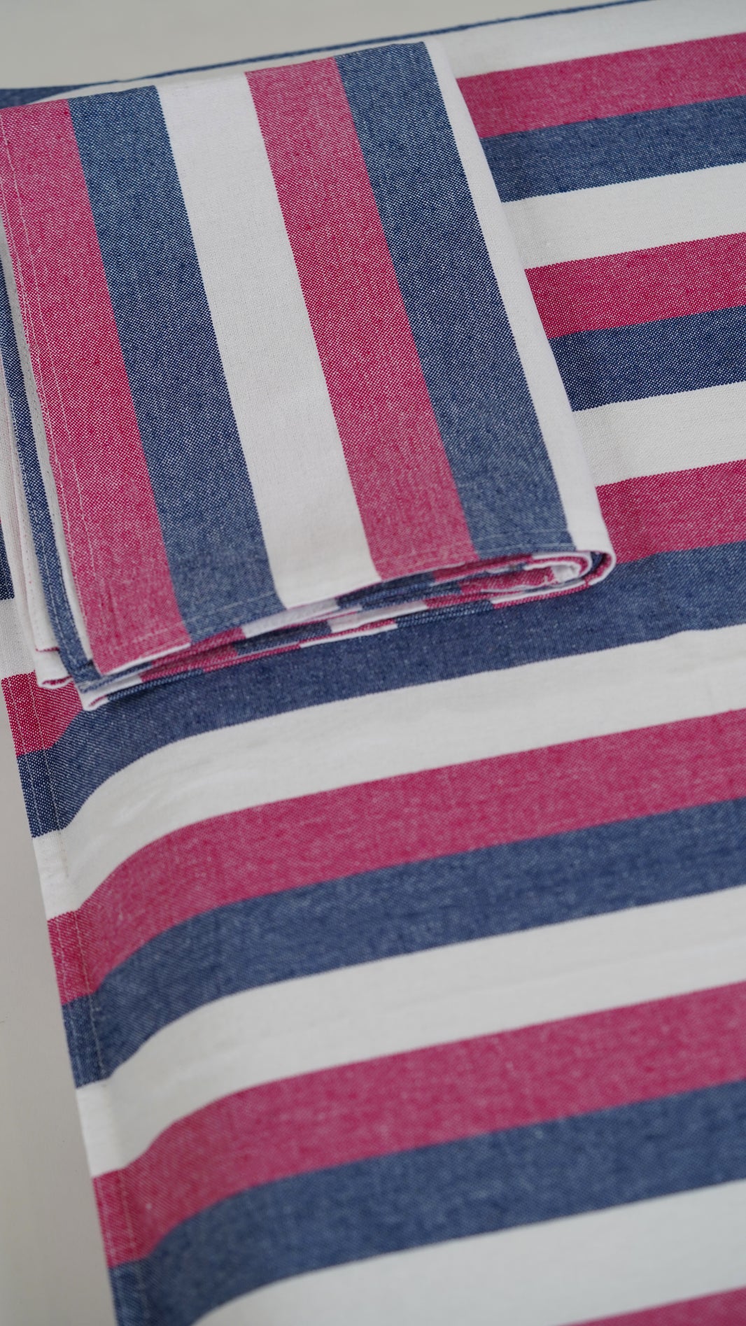 Chennimalai King Size Bedspread Classic Tricolor Stripe