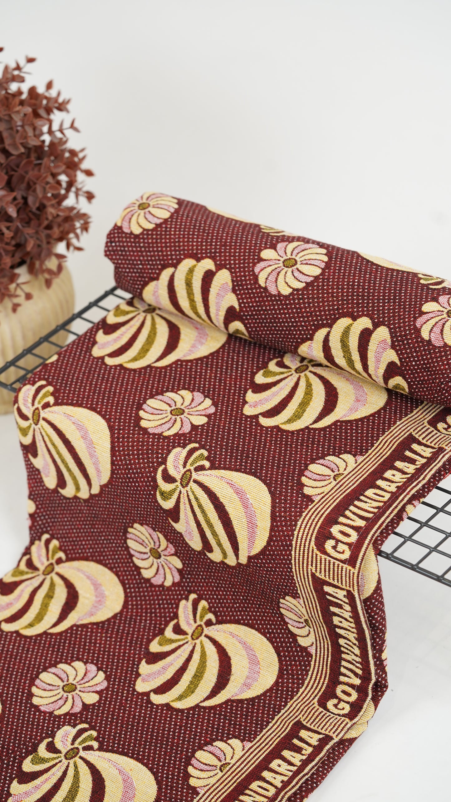 G. Raja Chennimalai Bed Sheet Velvet Maroon