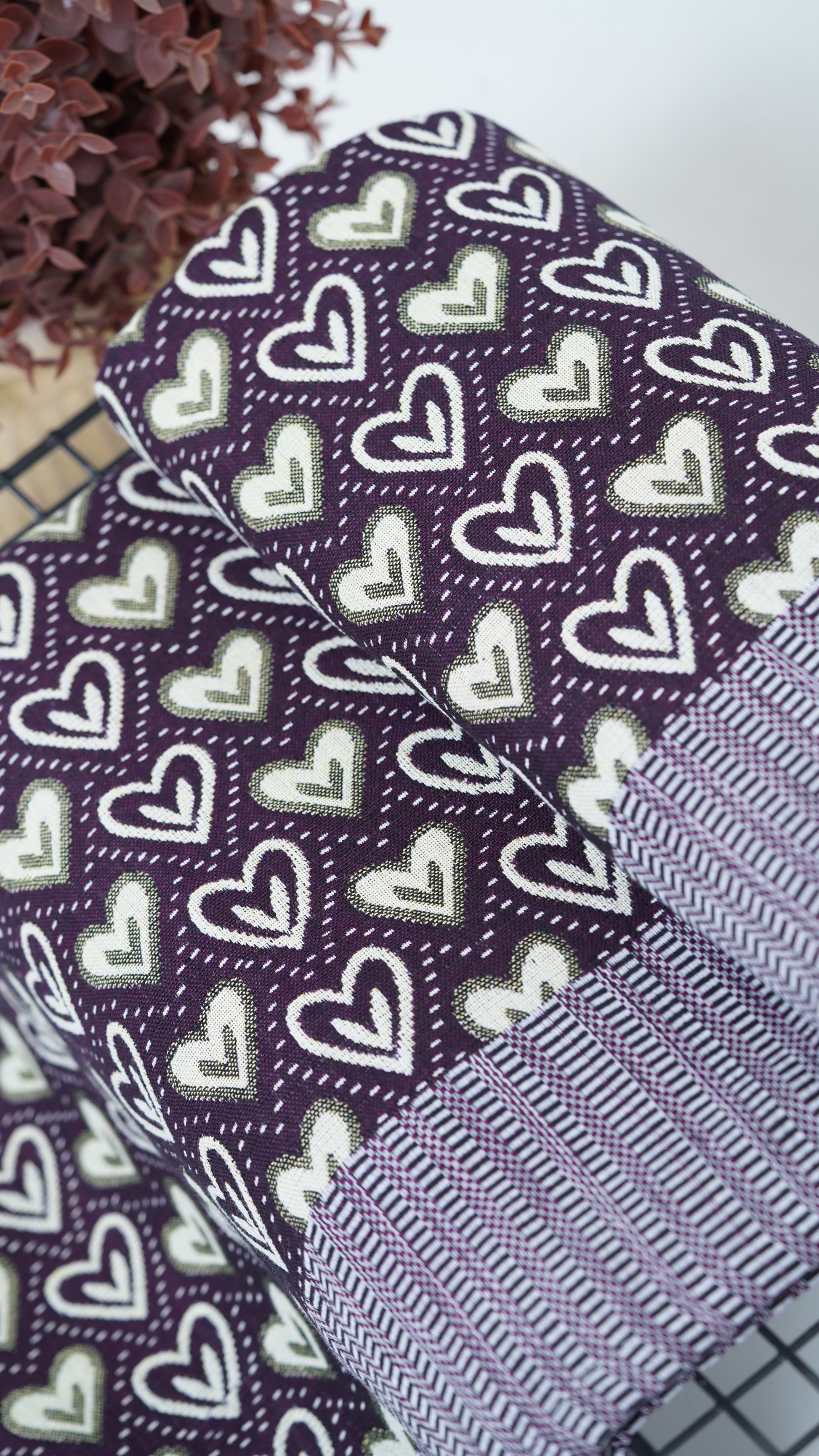 Premium Handloom double cot Chennimalai bedsheet with heart pattern on a white background