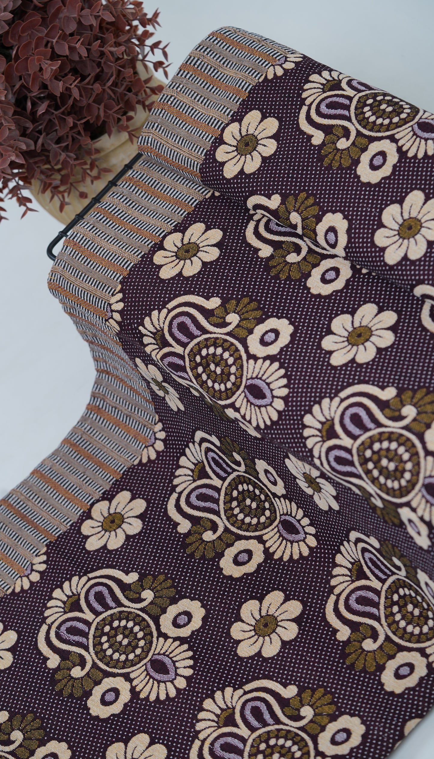 Jacquard Double Cot Bedsheet - Classic Maroon