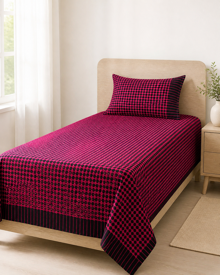 Nayapaisa Chennimalai Bedsheet - Red — Bright-room styling view