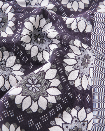 Premium Handloom Ethnic floral King Size Chennimalai Bedsheet — Fabric and pattern detail view