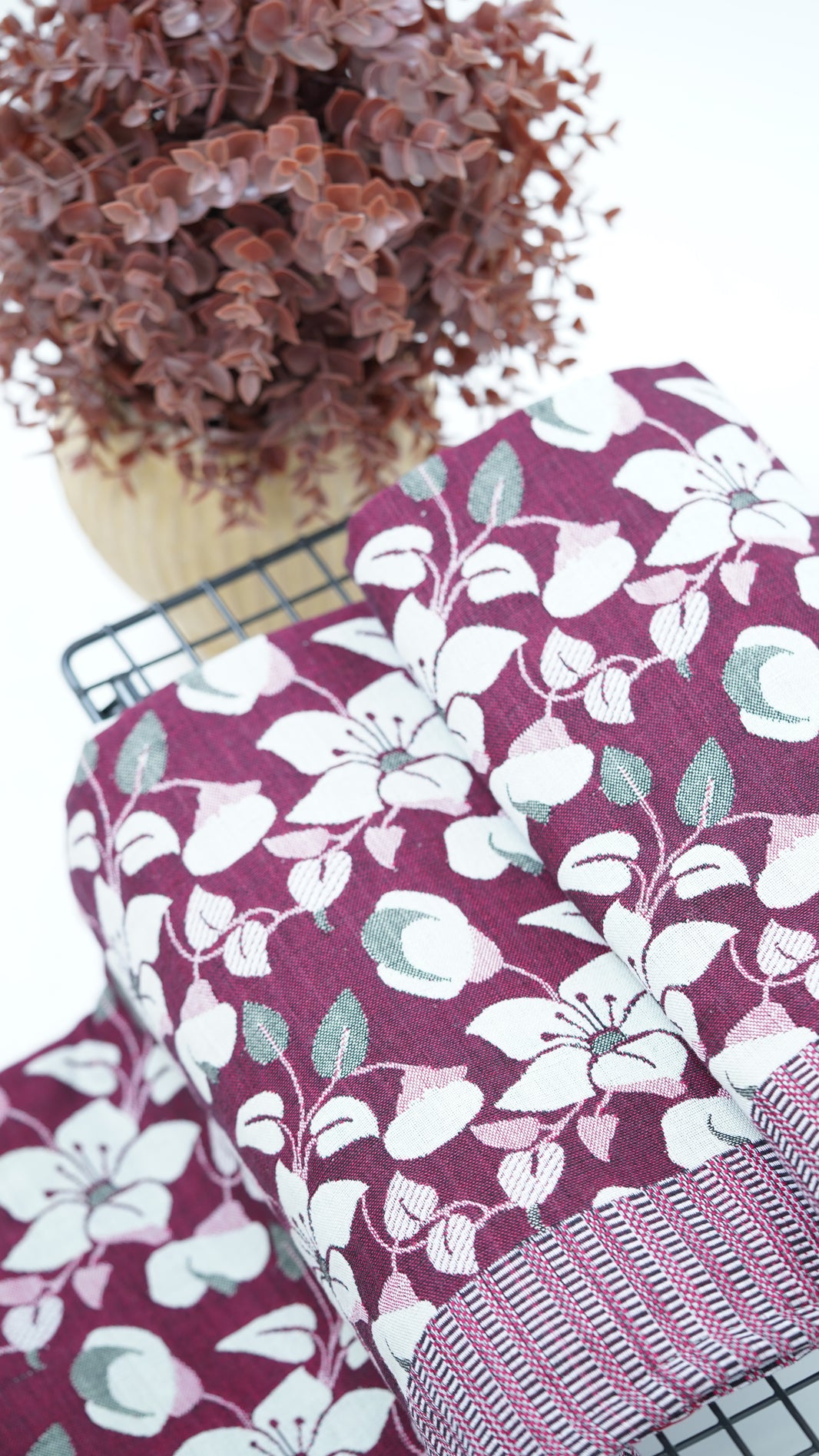 Premium Handloom Maroon floral King Size Chennimalai bedsheet