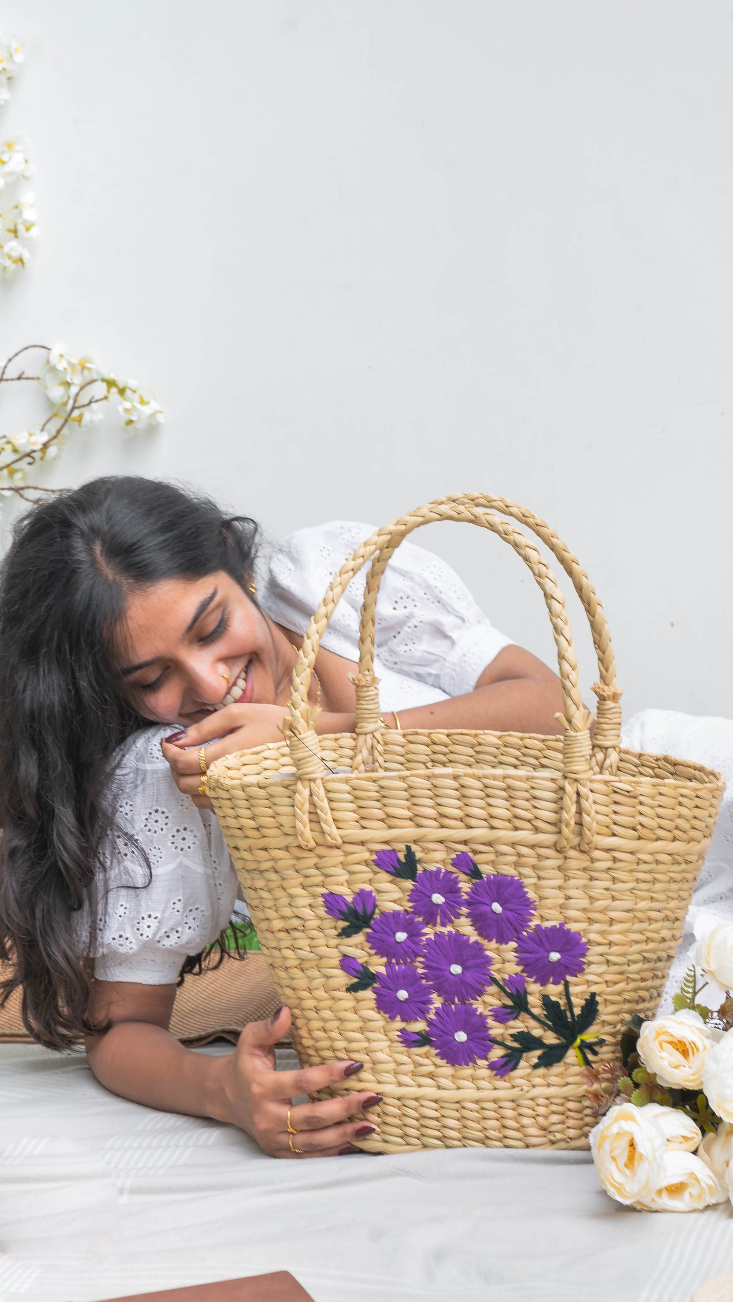 V-Shaped Bag - Embroidered