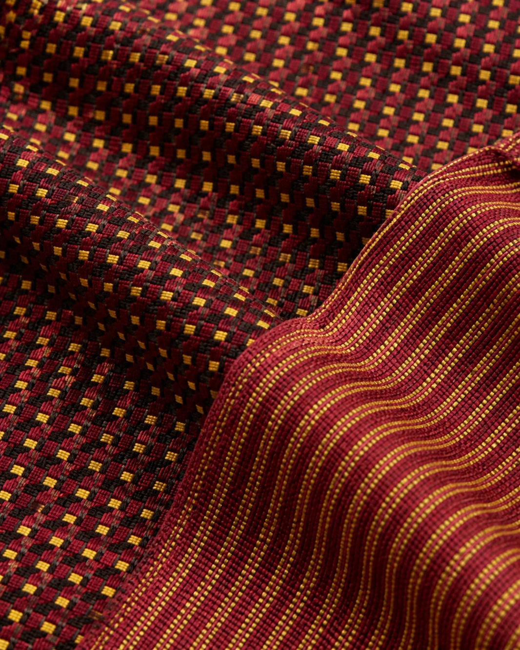 Viking Chennimalai Bedsheet - Brown — Fabric and pattern detail view