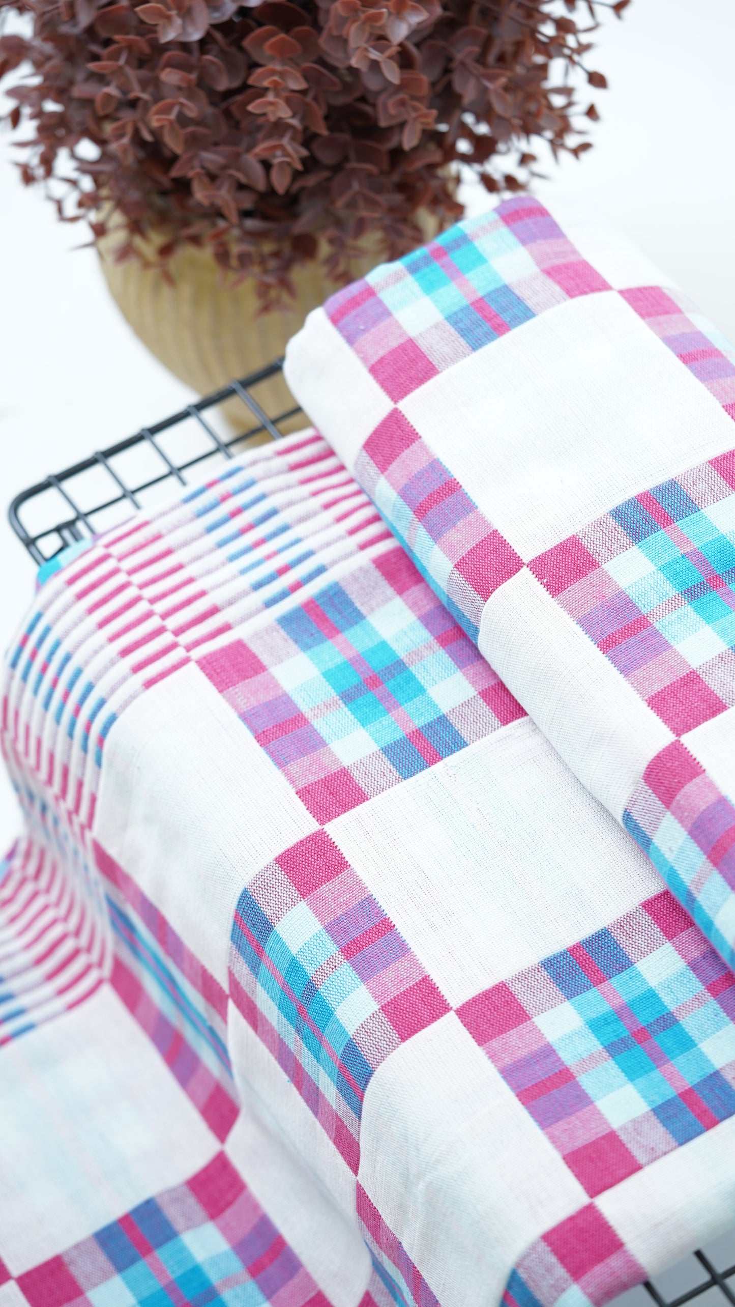 Premium Handloom Candy check Chennimalai Bedsheet-Pink